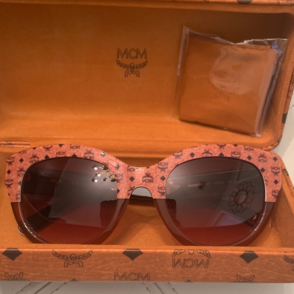MCM Women's Tan Sunglasses - Picture 2 of 4